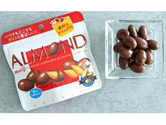 明治 アーモンドチョコレート パウチ 商品写真