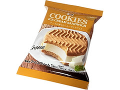 セブンプレミアム チーズが香るクッキーサンドアイス 商品写真