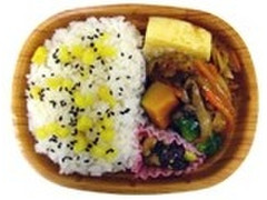 ファミリーマート 栗ごはんと豆腐ハンバーグ弁当 商品写真