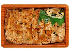 炙り焼 三元豚のねぎ塩カルビ重 麦飯