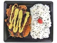 ファミリーマート 赤鶏さつまのWチキンカツ弁当