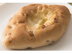 ファミリーマート くるみ＆チーズのパン 商品写真