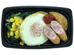 ファミリーマート 目玉焼きセット 商品写真