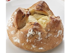 ファミリーマート くるみとレーズンのチーズクリームフランスパン 商品写真