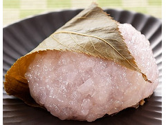 ファミリーマート 春の彩り桜餅 商品写真