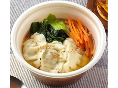 ファミリーマート 餃子と野菜の中華風春雨スープ