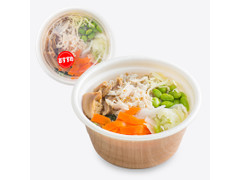 ファミリーマート 6種野菜と蒸し鶏の生姜スープ 商品写真