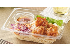 ファミリーマート 若鶏の唐揚げマヨパスタサラダ 商品写真