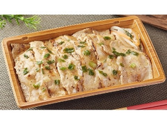 炙り焼 三元豚のねぎ塩カルビ重 麦飯