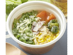 1／2日分の野菜が摂れるコンソメスープ