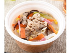 1／2日分の野菜が摂れるちゃんぽん風スープ