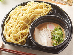 ファミリーマート 魚介豚骨つけ麺 商品写真