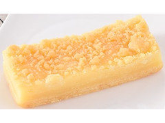 ファミリーマート FAMIMA CAFE＆SWEETS 3種チーズのチーズケーキ 商品写真