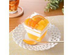ファミリーマート オレンジとみかんのパフェ 商品写真