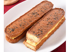 ファミリーマート 香ばしいクッキーのクリームサンド 安納芋 商品写真