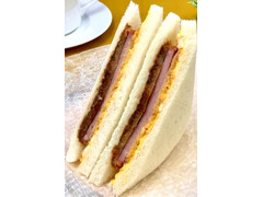 ファミリーマート 厚切りハムカツサンド 商品写真