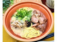 ファミリーマート 昔ながらの鹿児島風ラーメン 商品写真