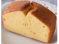 ファミリーマート FAMIMA CAFE＆SWEETS ヘーゼルナッツのパウンドケーキ