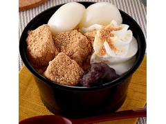 ファミリーマート 北海道産小豆のつぶあん使用 白玉とわらび餅のクリームぜんざい 商品写真