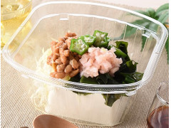 ファミリーマート 納豆と新生姜のサラダ風冷やっこ 商品写真