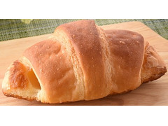 ファミリーマート ファミマ・ベーカリー ベーコンの塩バターパン