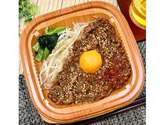 ファミリーマート ジャージャー丼 商品写真