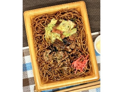 ファミリーマート 大盛ソース焼そば