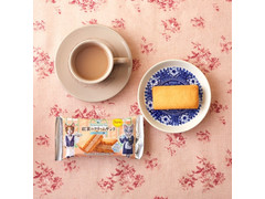 ファミリーマート FAMIMA CAFE＆SWEETS 紅茶のクリームサンド ミルクティー風 商品写真