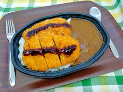 ファミリーマート ダブルロースカツカレー