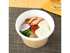 ファミリーマート 豚骨ラーメン風豆腐スープ 商品写真