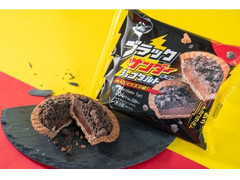 ファミリーマート ファミマスイーツ ブラックサンダーチョコタルト 商品写真