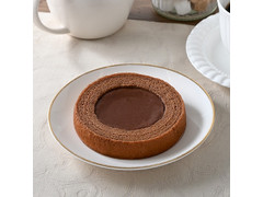 ファミリーマート 生チョコを使ったチョコケーキのバウム 商品写真