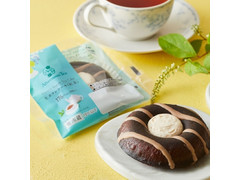 ファミリーマート Afternoon Tea 生カヌレケーキ 紅茶 商品写真