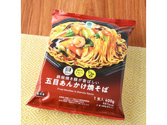 ファミリーマート ファミマル 鉄板焼き麺が香ばしい五目あんかけ焼そば 商品写真