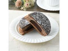ファミリーマート ファミマルBakery 焼きチョコクッキーパン 商品写真