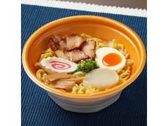 函館あじさい監修 塩ラーメン 背脂入り