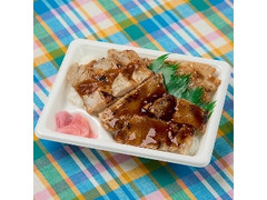 ファミリーマート がっつりトリプル肉盛り弁当