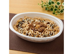 ファミリーマート 特盛 太麺！チャーシューにんにくマヨパスタ