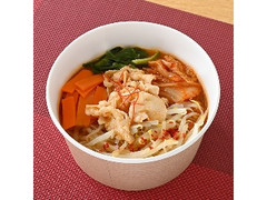 ファミリーマート 豚肉とキムチの辛旨春雨スープ