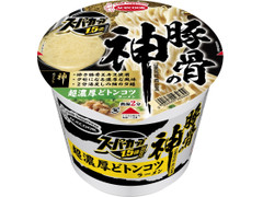 エースコック スーパーカップ1.5倍 豚骨の神 超濃厚どトンコツラーメン 商品写真