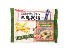 カバヤ 丸亀製麺プレッツェル 野菜かき揚げかけうどん味 商品写真