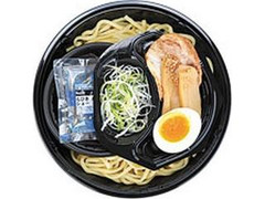 ローソン 濃厚豚骨魚介スープの冷しつけ麺 あらびき胡椒付 商品写真