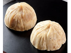 ローソン Uchi Cafe’ SWEETS 栗と砂糖で仕上げた栗きんとん 商品写真