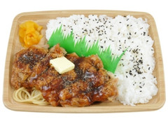 ローソン ガーリック醤油バターのグリルチキン弁当 商品写真