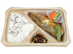 大きな煮魚弁当 サバ味噌煮