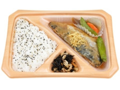 大きな煮魚弁当 サバ味噌煮