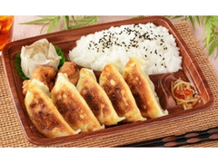 餃子定食弁当