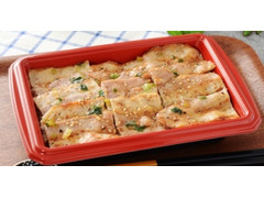 ローソン 氷温熟成豚のねぎ塩カルビ弁当 麦飯 商品写真