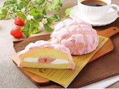 ローソン いちごのメロンパン いちごクリーム＆ホイップ 商品写真