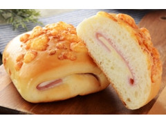 ローソン チーズとハムマヨネーズパン